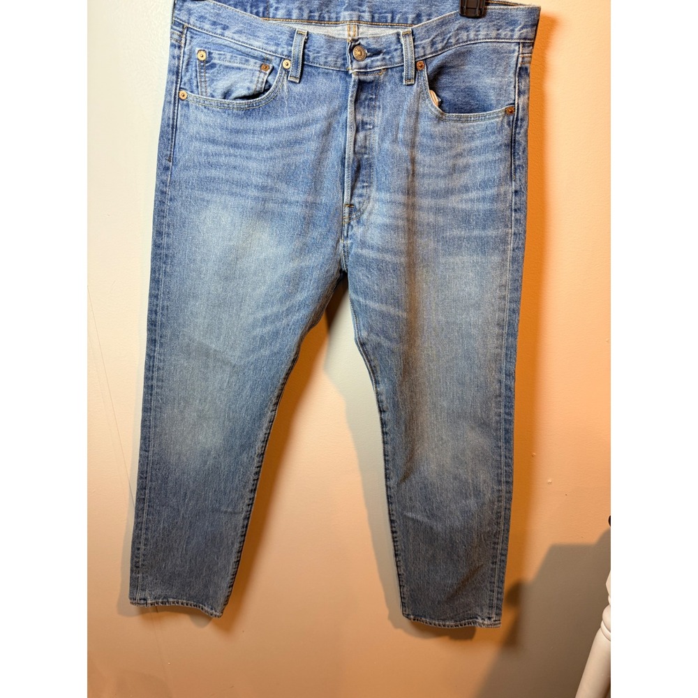 Levi Strauss & Co 501 Mens Button Fly Jeans W32 L30 Light Wash Denim‎